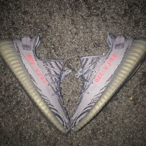 Yeezy v2 beluga